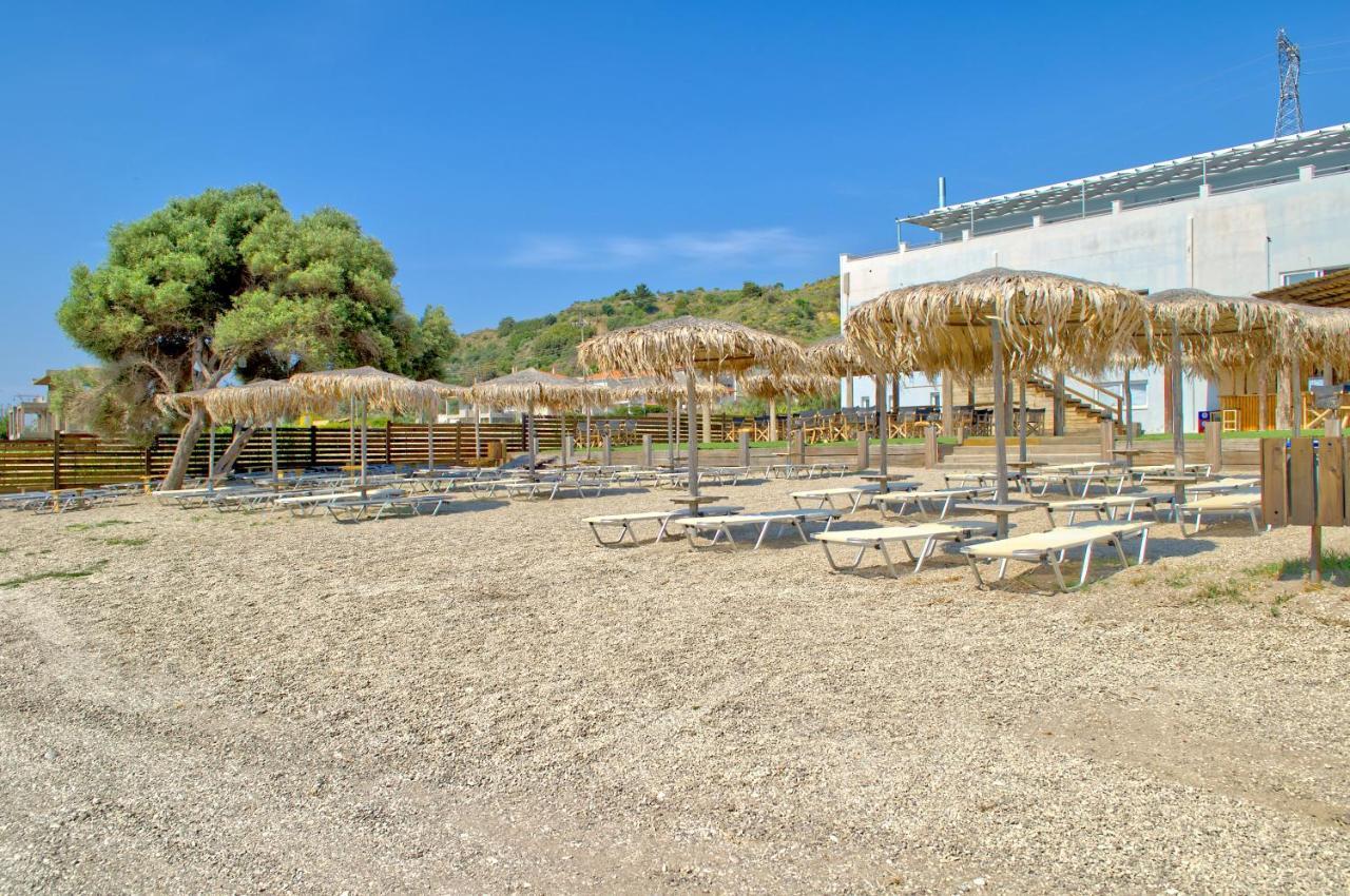 Epipleon Luxury Suites -104- Δωμάτιο 35Τμ Με Βεράντα 35Τμ Μπροστά Στη Θάλασσα Nafpaktos Extérieur photo